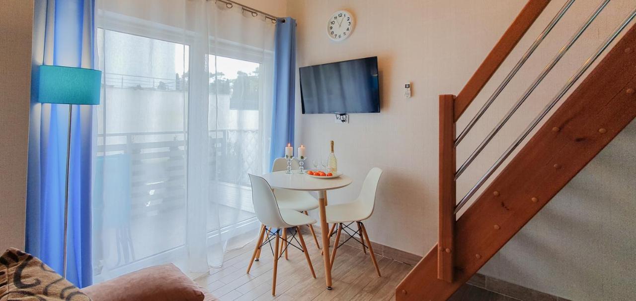 Holiday Home Slavia New S8 Miedzyzdroje Z Antresola I Balkonem Przy Plazy Bagian luar foto