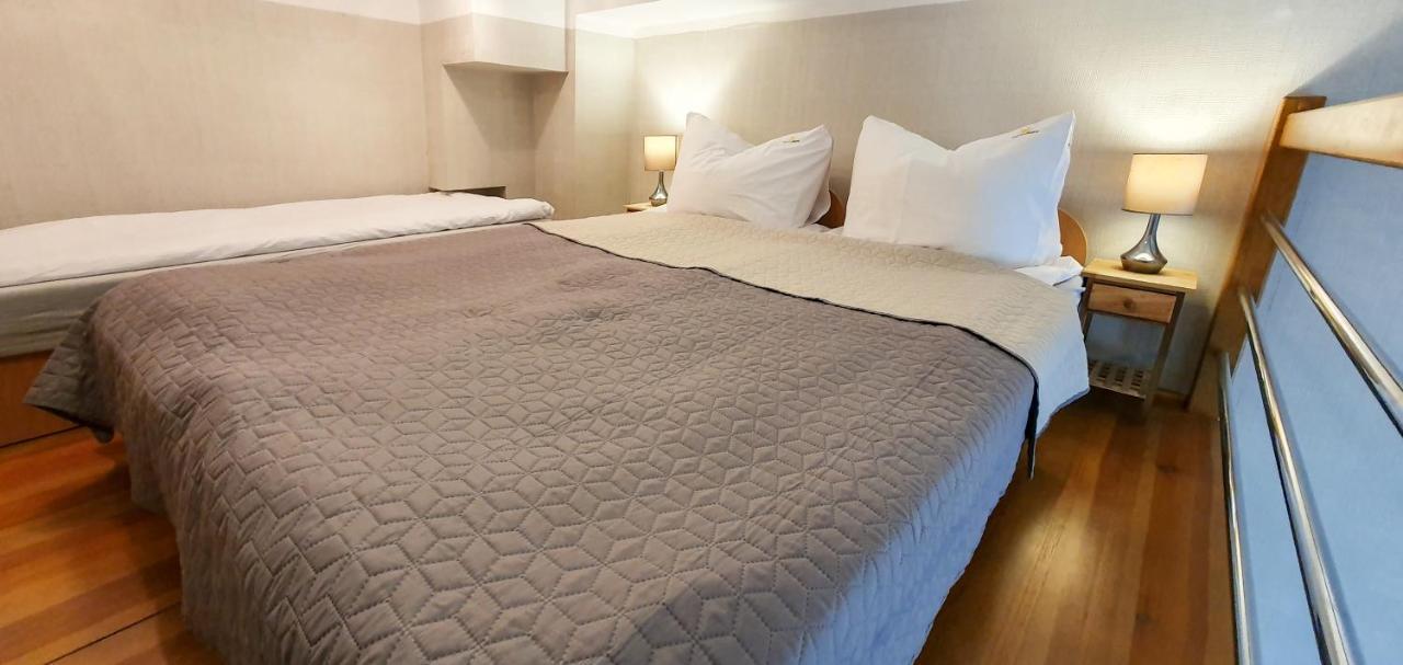 Holiday Home Slavia New S8 Miedzyzdroje Z Antresola I Balkonem Przy Plazy Bagian luar foto