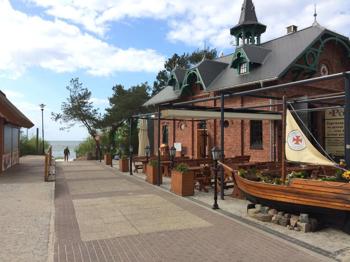 Holiday Home Slavia New S8 Miedzyzdroje Z Antresola I Balkonem Przy Plazy Bagian luar foto
