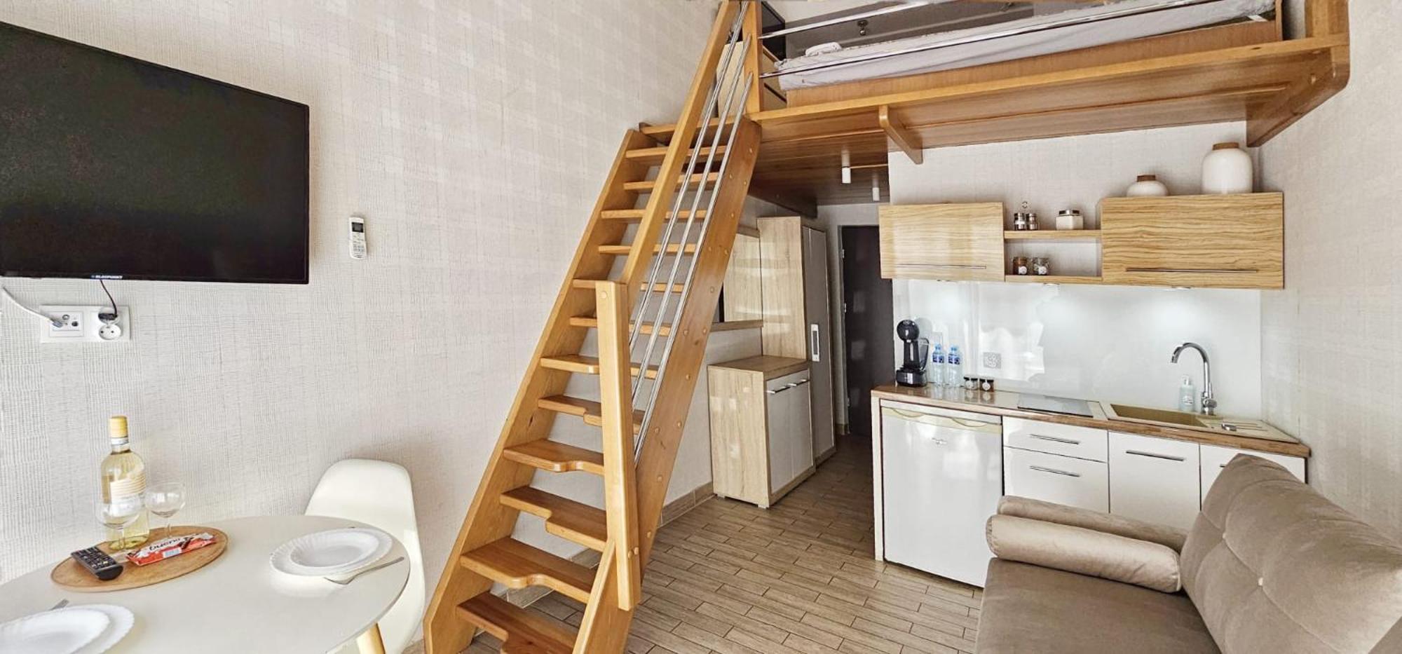 Holiday Home Slavia New S8 Miedzyzdroje Z Antresola I Balkonem Przy Plazy Bagian luar foto